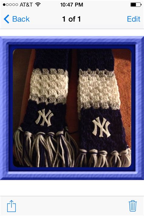 yankees scarf patterns.